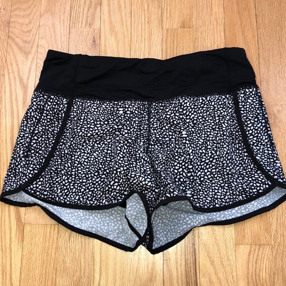 Lululemon Black/White Pattern Shorts